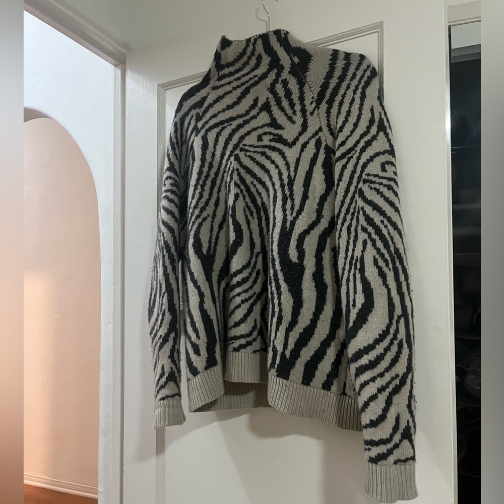 ITMFL Zebra Sweater